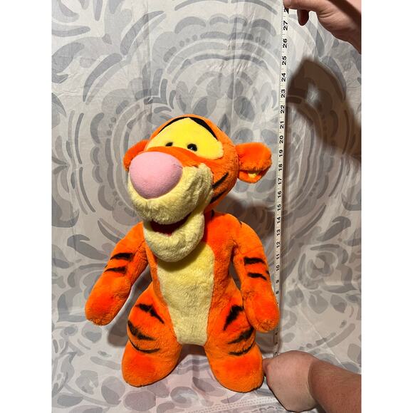 Vintage 90s Disney Store Tigger Large 22" Stuffed Plush Winnie The Pooh Toy - Picture 8 of 12